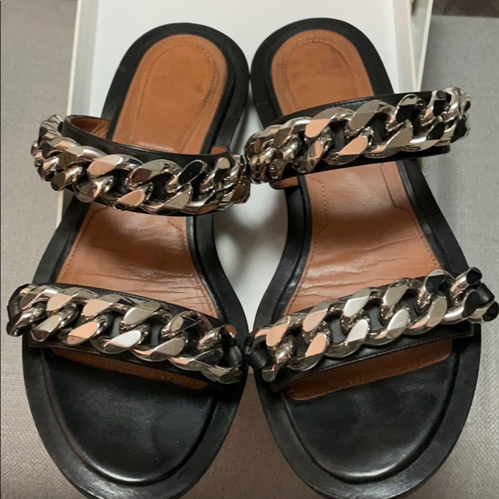 Givenchy 2 Chain Sandal
